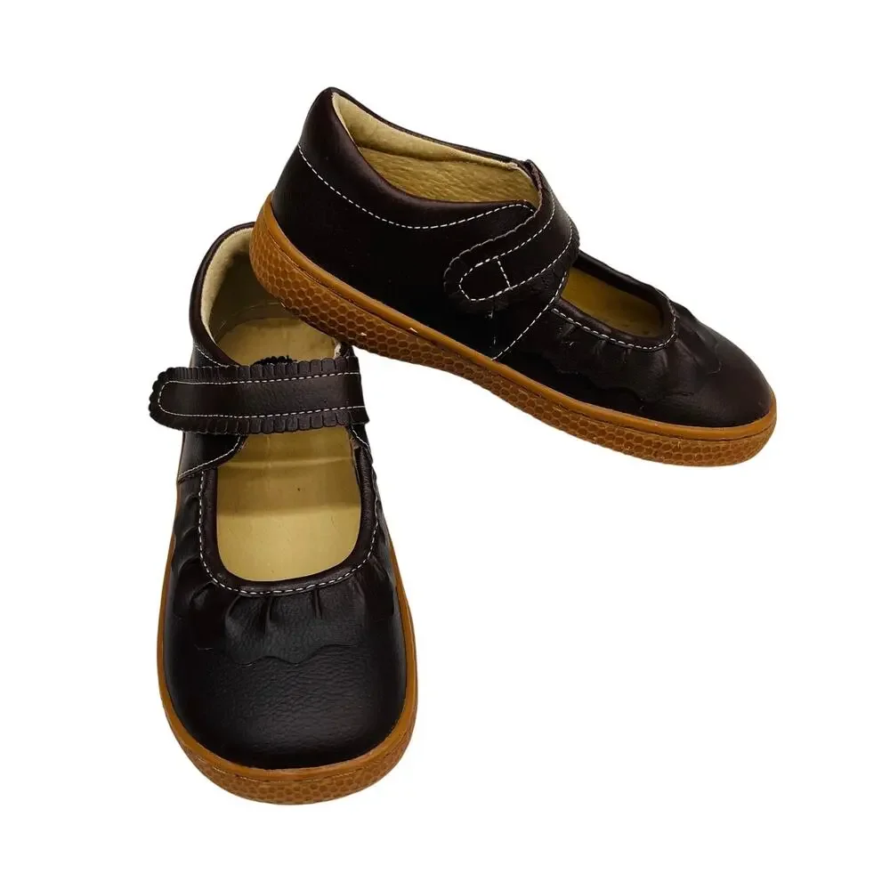 NIB Livie & Luca Size 2Y Ruche Shoe in Mocha